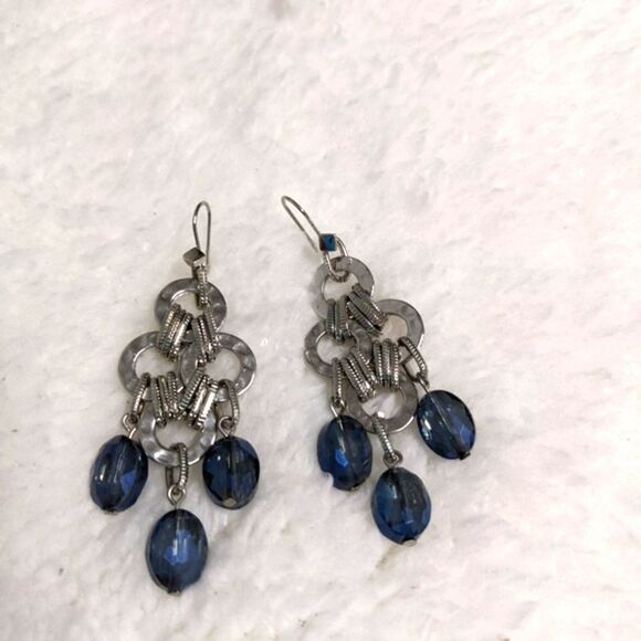 Vintage & Blue Bead & Silvertone Dangle Pierced Earrings - Picture 5 of 6